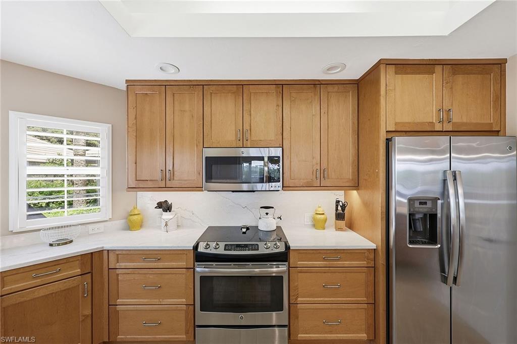 26868 Wedgewood DR 103 photo 13