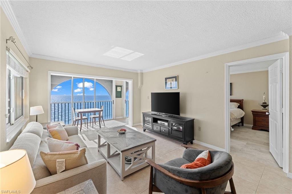 25900 Hickory BLVD 706 photo 7