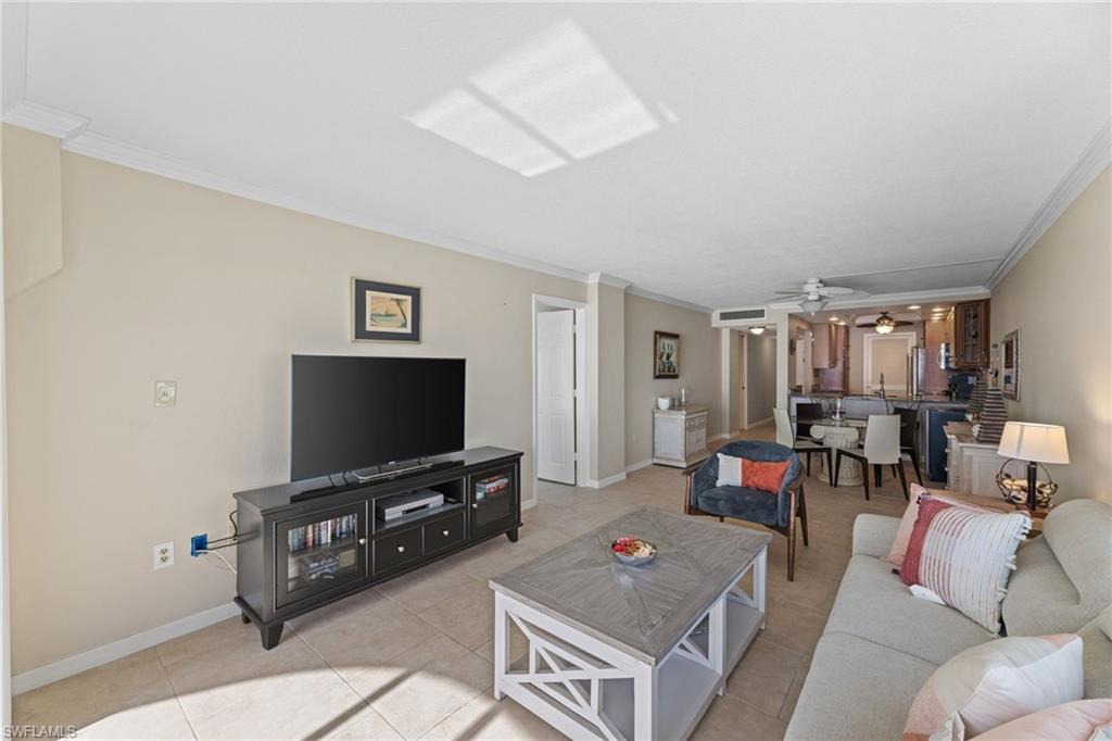 25900 Hickory BLVD 706 photo 8