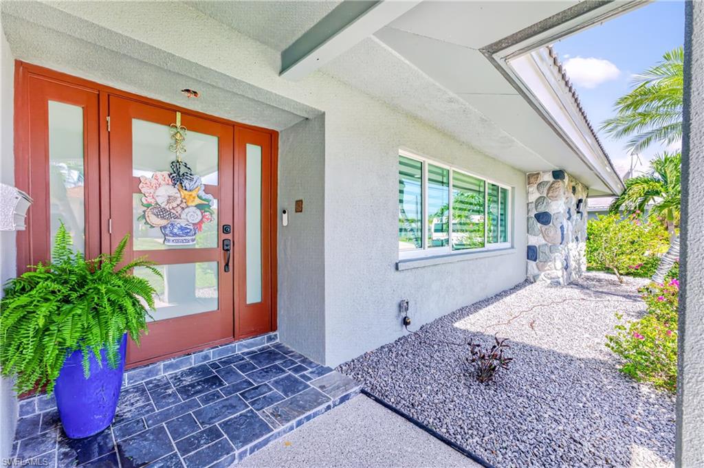 321 Capri Isles CT