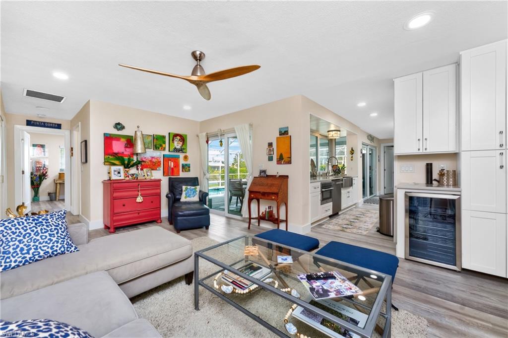321 Capri Isles CT photo 18