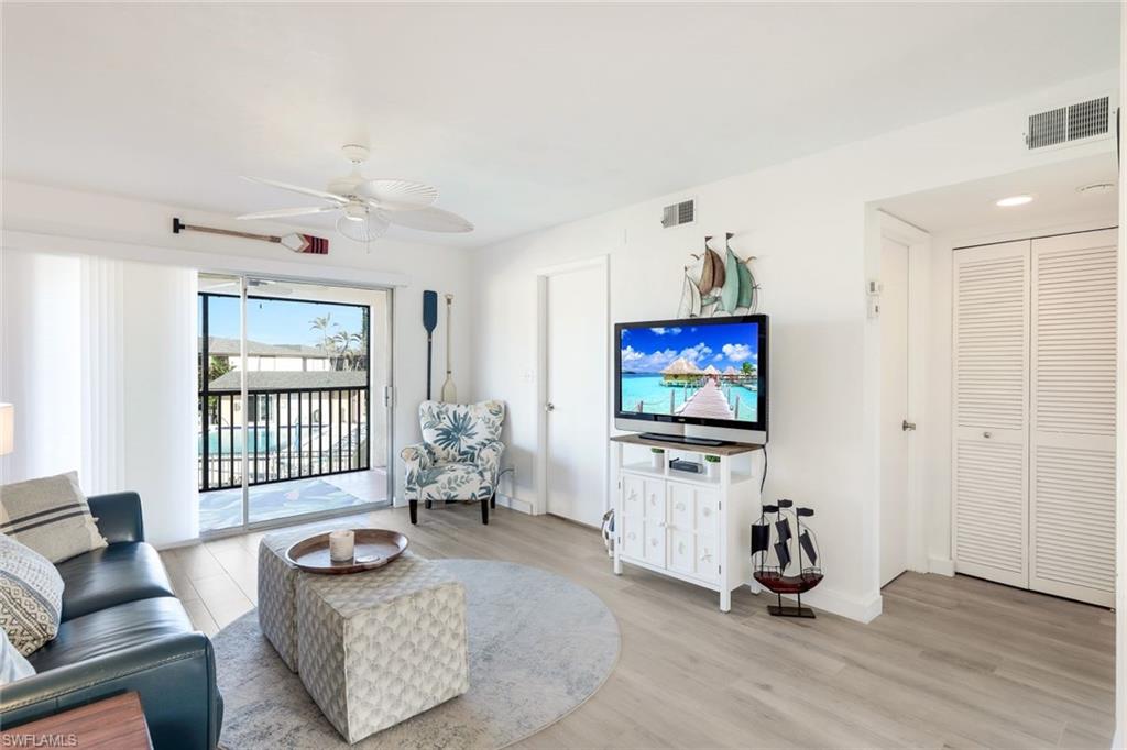 16881 Davis RD 624