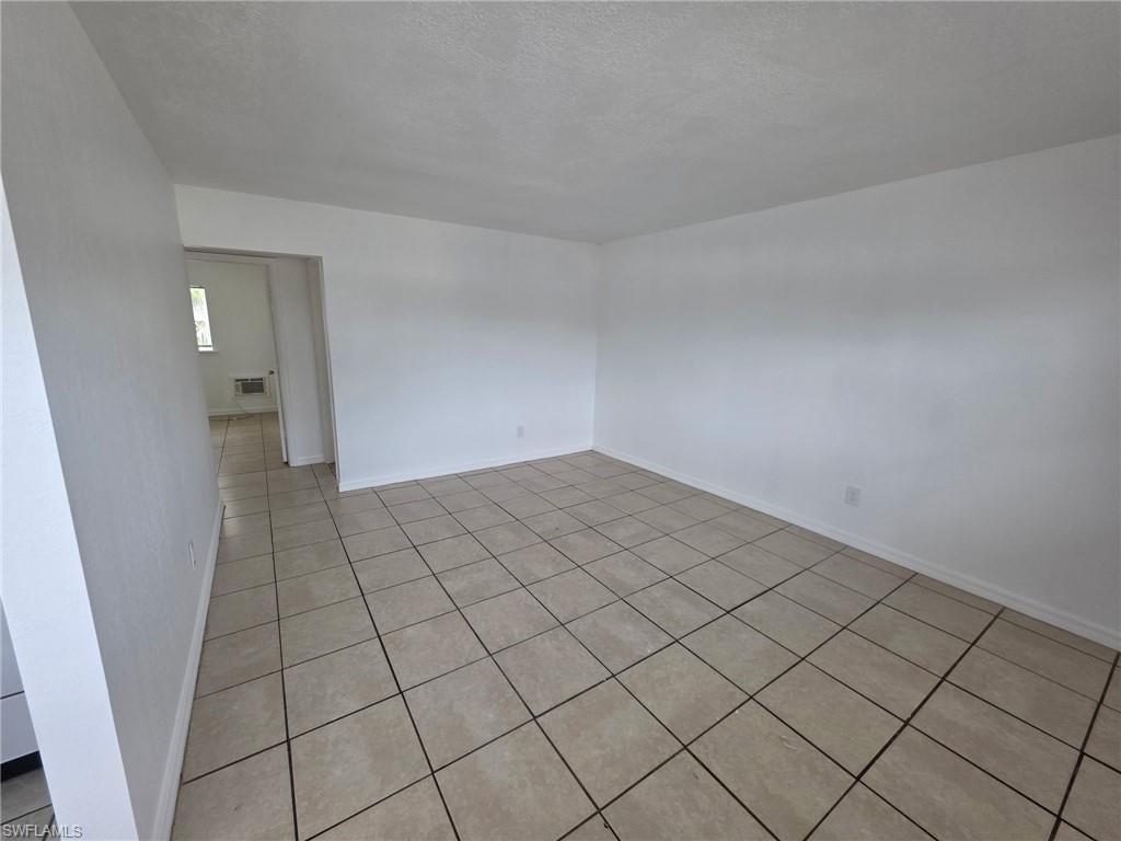 2452 Stella ST 106 photo 6