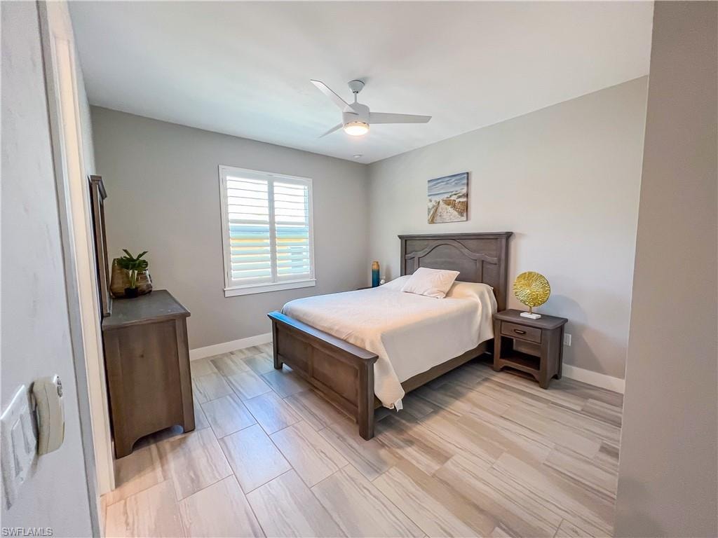 554 Barfield DR photo 23
