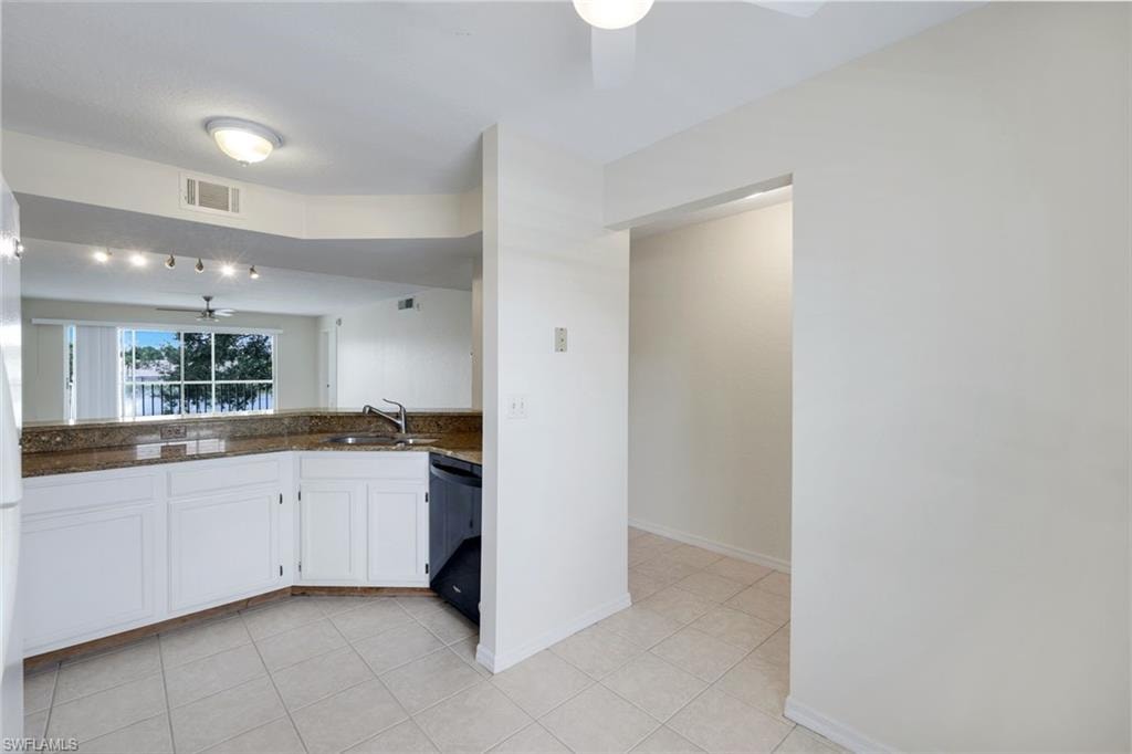 9580 Victoria LN 205 photo 10