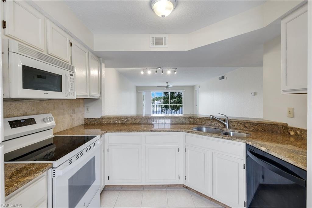 9580 Victoria LN 205 photo 8