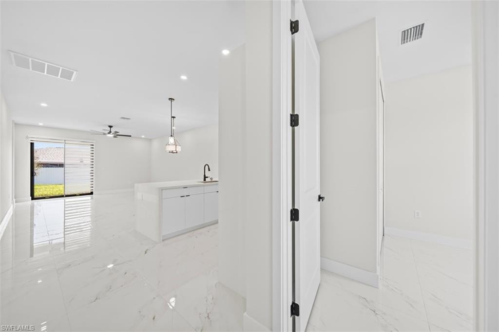 1336/1338 Diplomat PKWY E photo 9
