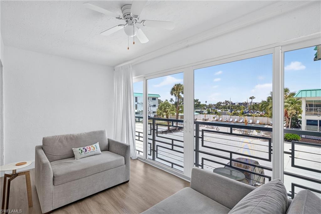 6500 Estero BLVD F212 photo 12