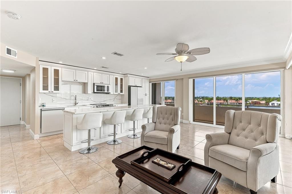 4807 Sunset CT 501 photo 6