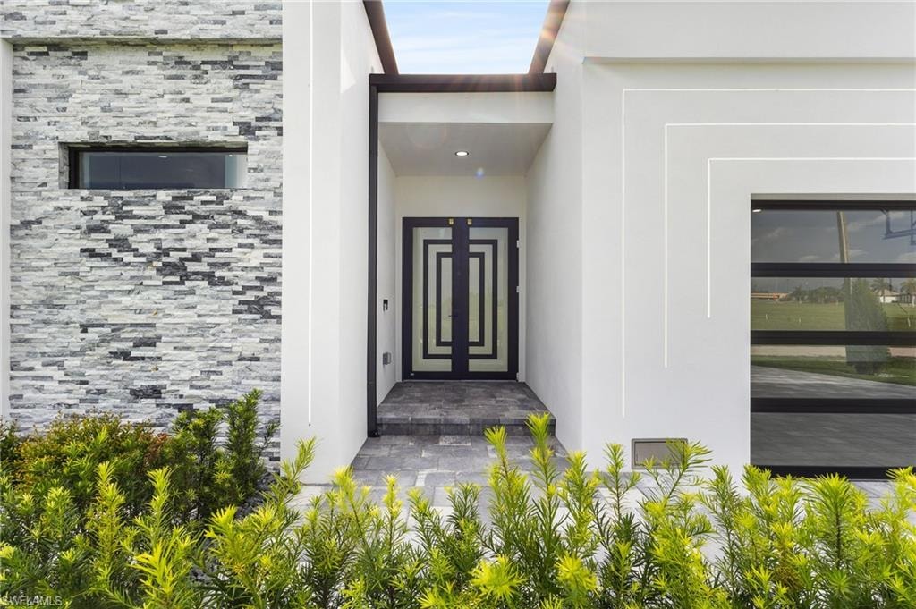 806 NW 33rd AVE