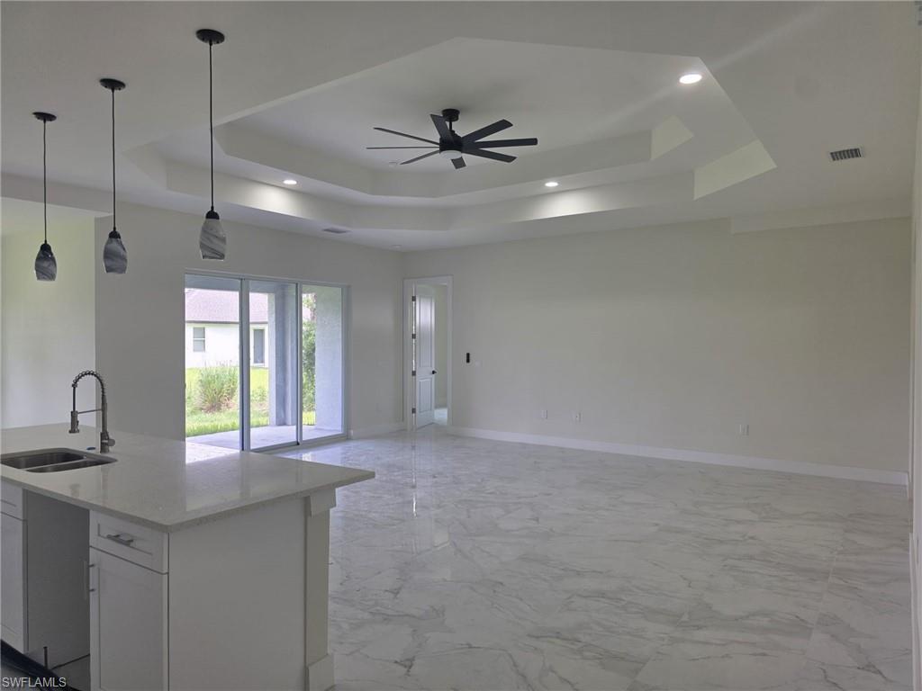 3852 Hopevale ST photo 6