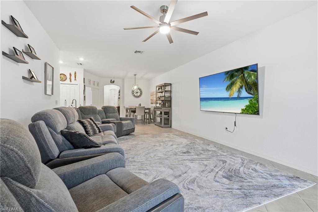 2228 Dragonfruit WAY photo 6