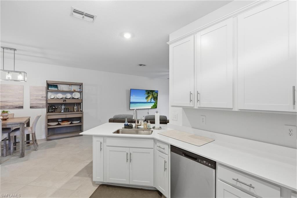2228 Dragonfruit WAY photo 9
