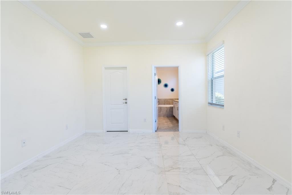 3669 Crimson LN photo 17