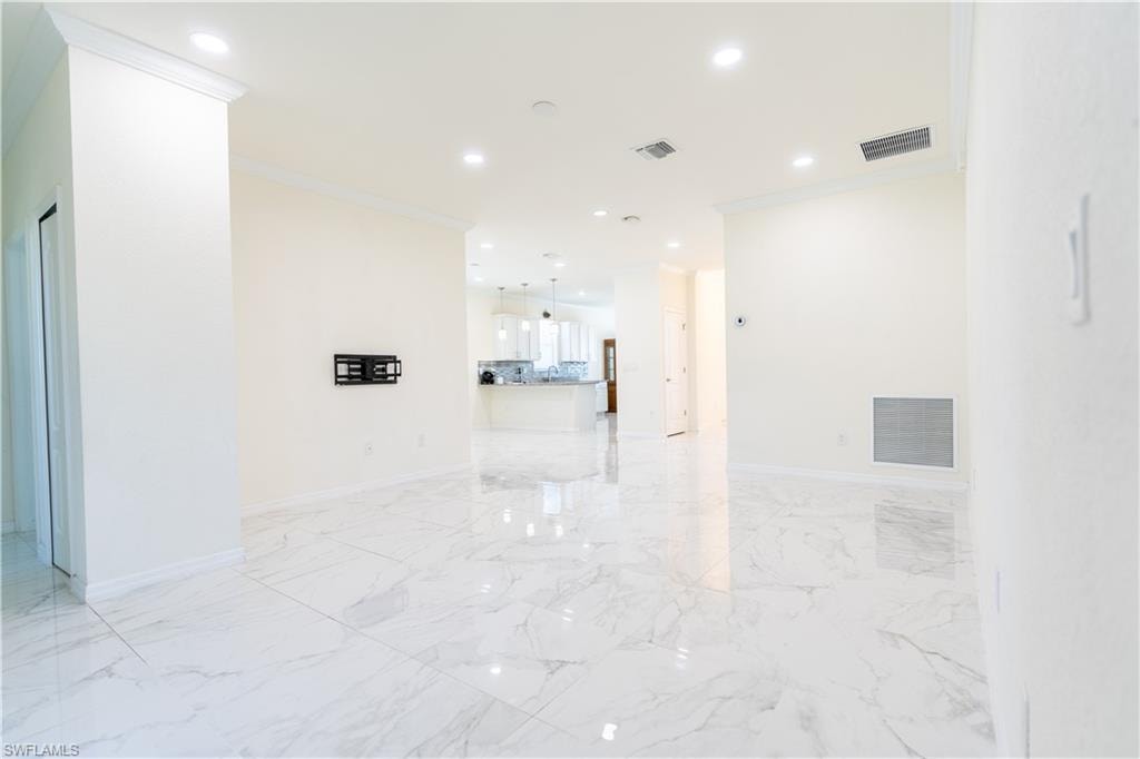 3669 Crimson LN photo 15