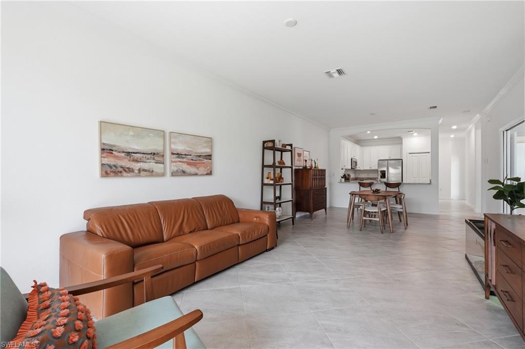1689 Alameda DR