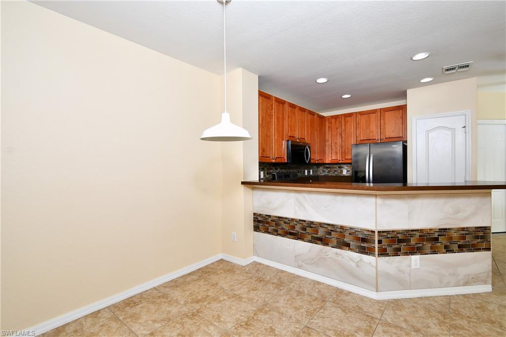 8585 Athena CT photo 12