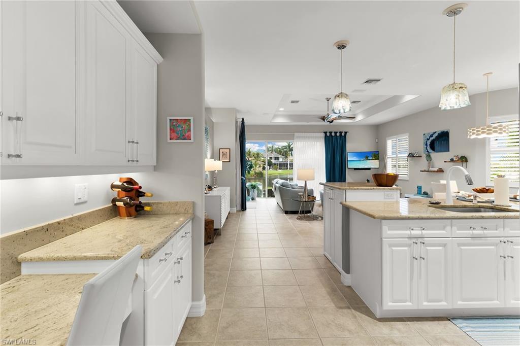 14610 Laguna DR