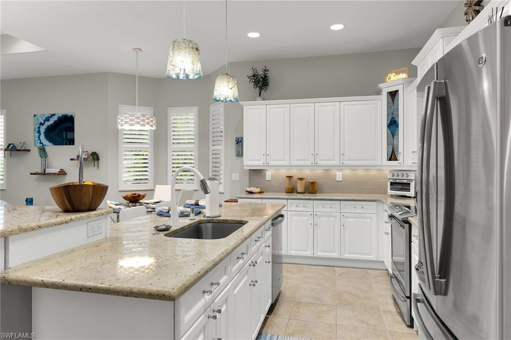14610 Laguna DR
