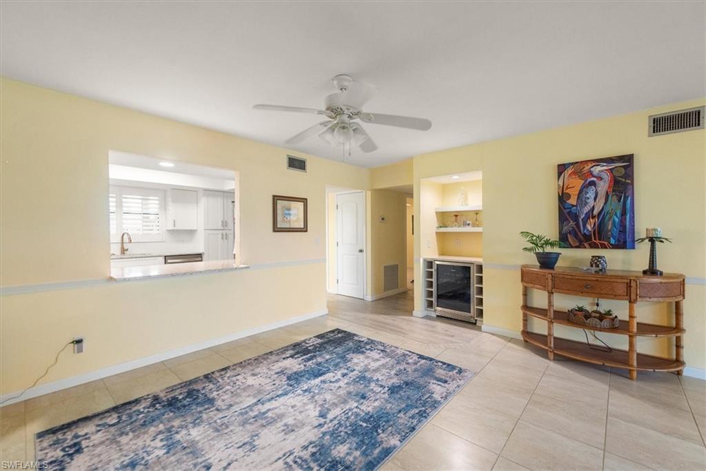 816 SW 48th TER 102 photo 11