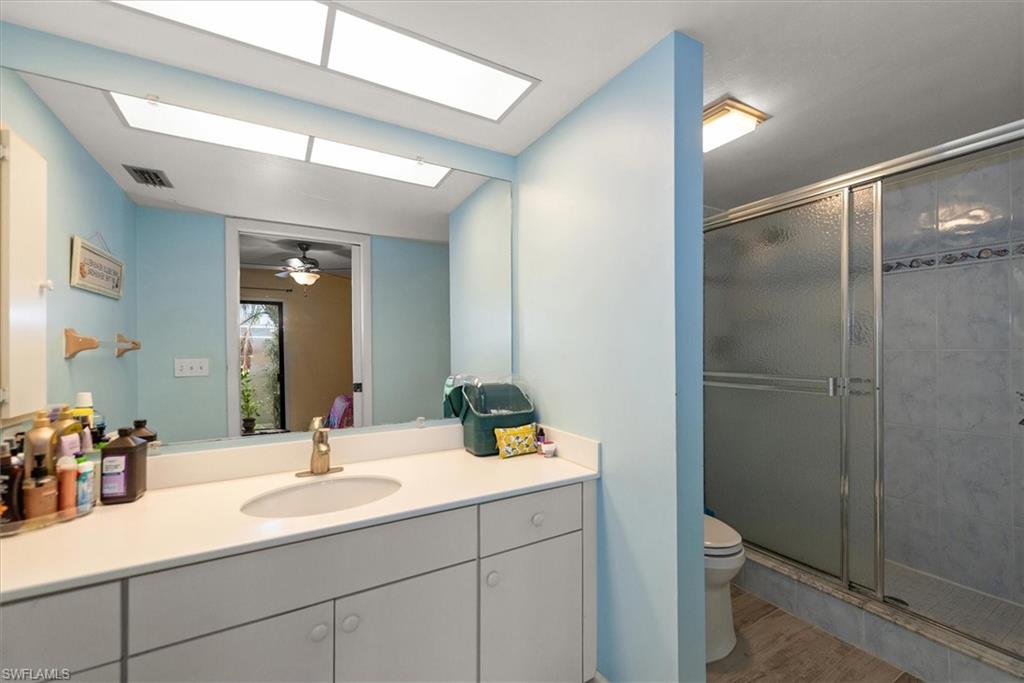 816 SW 48th TER 102 photo 17