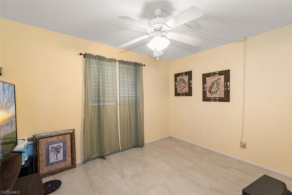 816 SW 48th TER 102 photo 18