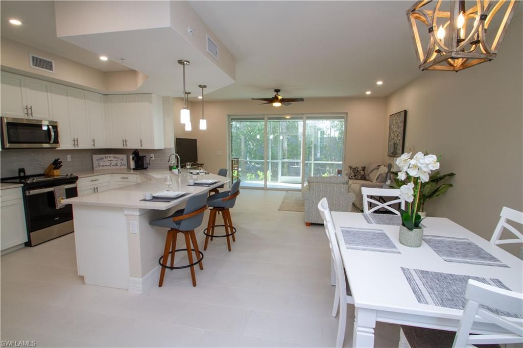 262 Indies Dr 101