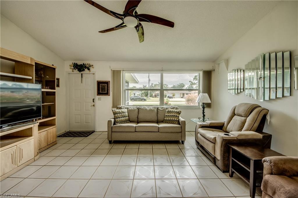 1324 Gleason PKWY photo 6