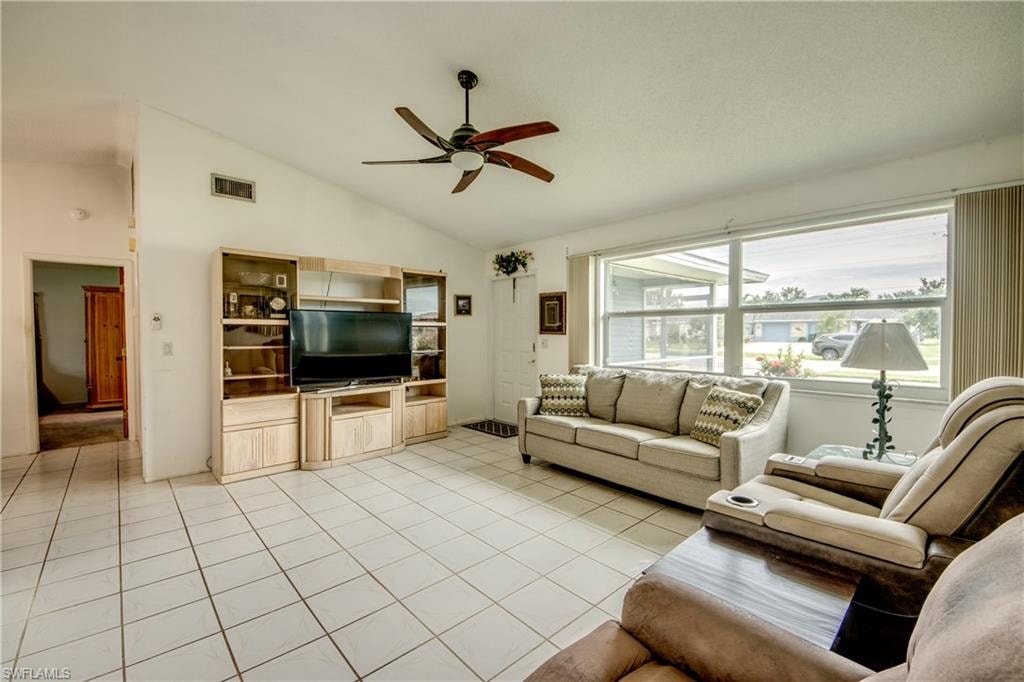 1324 Gleason PKWY photo 7
