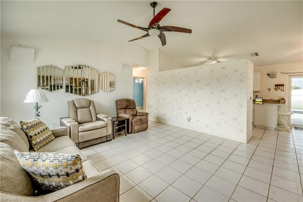 1324 Gleason PKWY