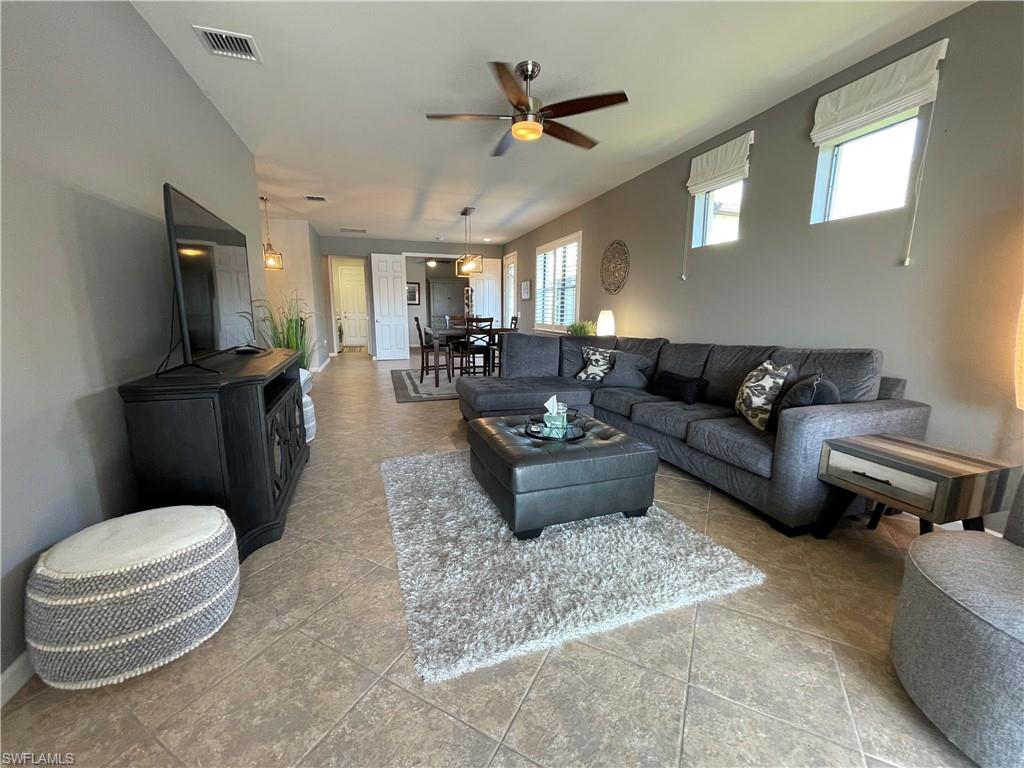 7631 Jacaranda LN photo 23