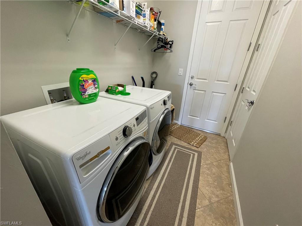 7631 Jacaranda LN photo 33