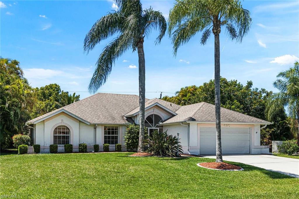 Villa Mimsey has great curb appeal!