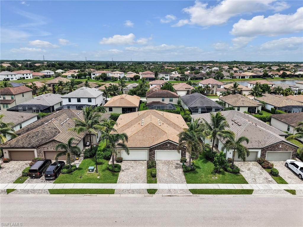 9157 Glenforest DR photo 32