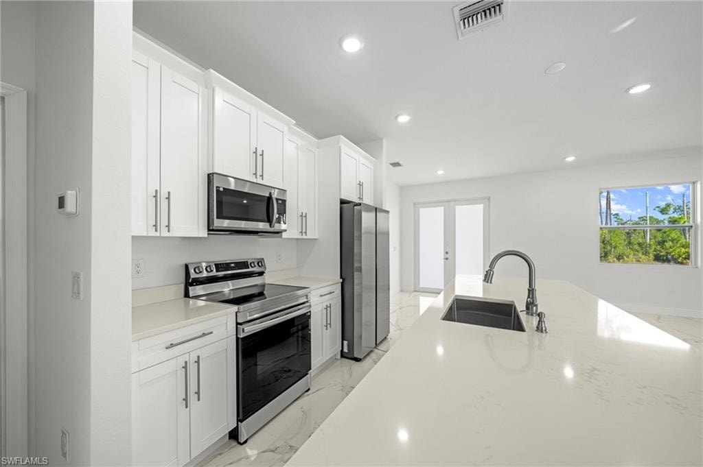 1252 Edna ST E photo 7