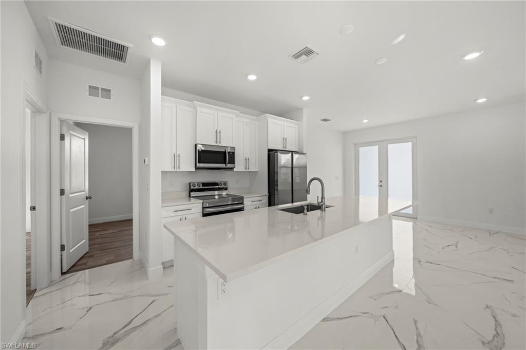 1252 Edna ST E