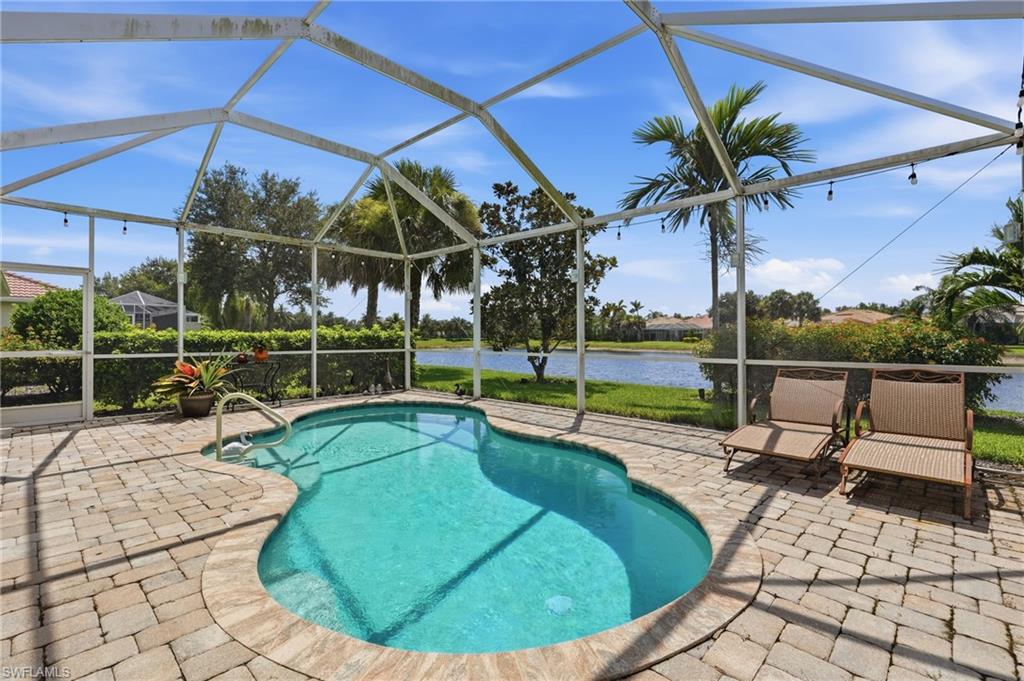 Screened in Pool