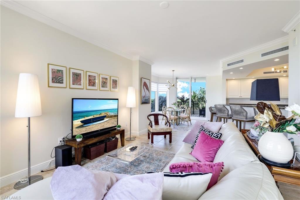 1050 Borghese LN 206 photo 9