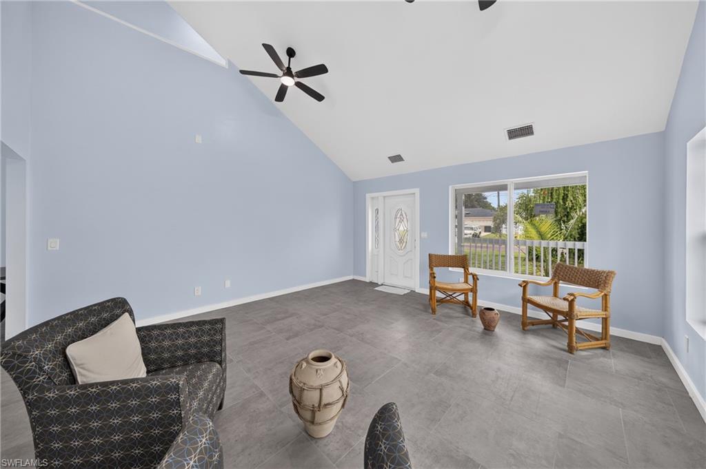 428 SW 19th AVE photo 6
