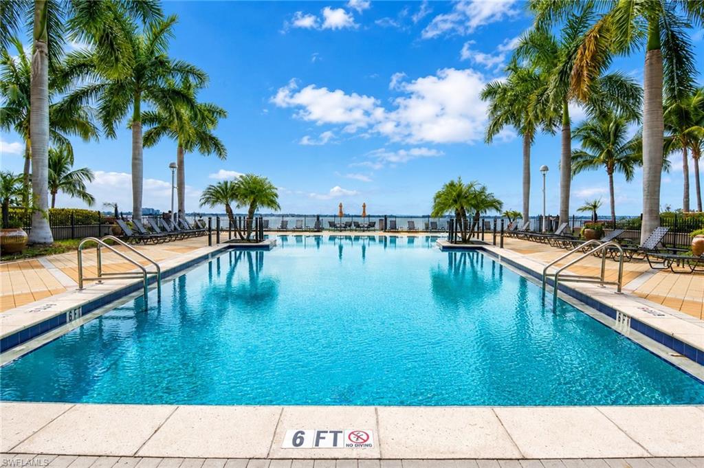 2825 Palm Beach BLVD 218 photo 12