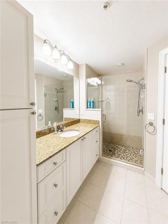 2825 Palm Beach BLVD 218 photo 7