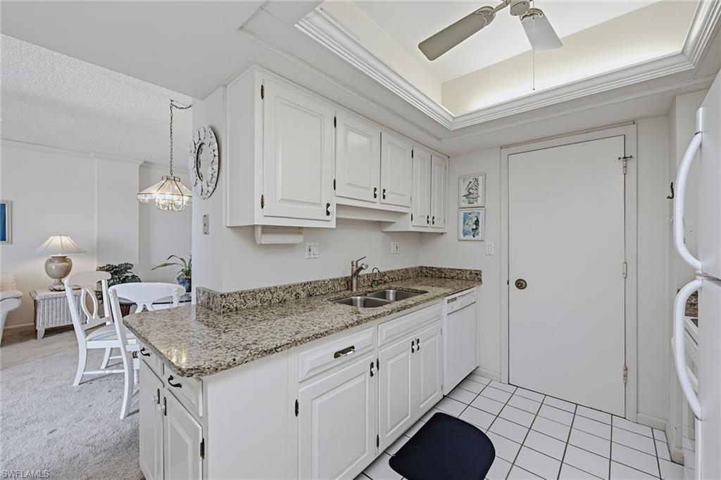 220 Seaview CT 413 photo 6