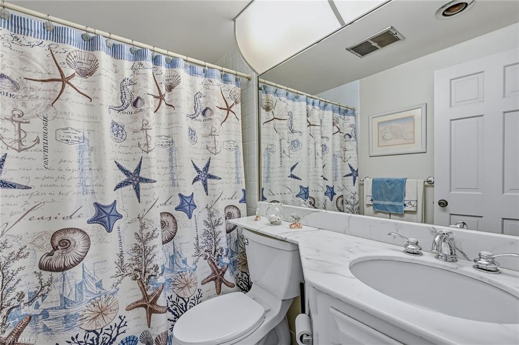 220 Seaview CT 413 photo 12