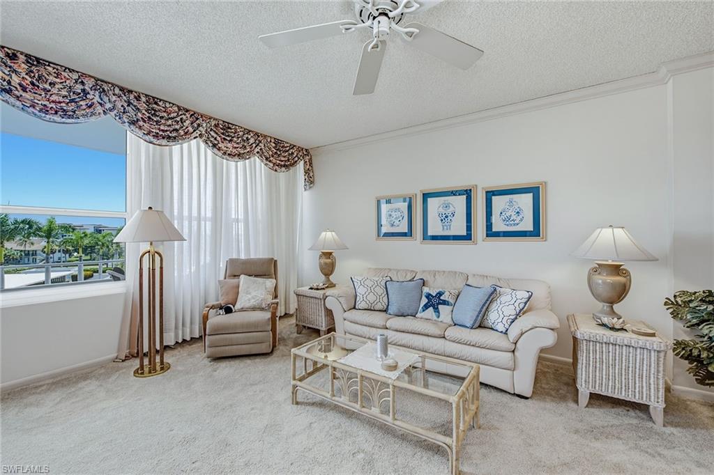 220 Seaview CT 413