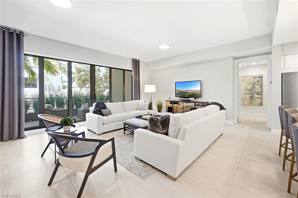 1111 CENTRAL AVE 205