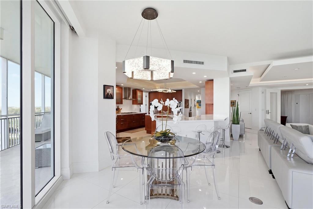 13675 Vanderbilt DR 810 photo 16