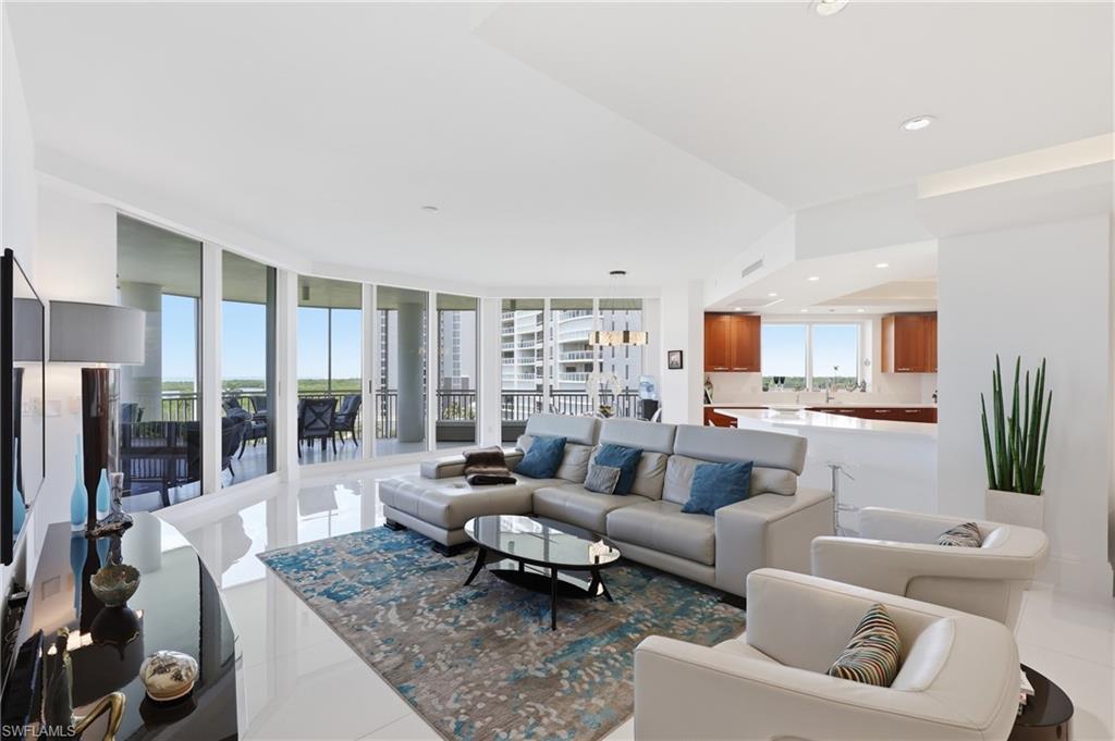 13675 Vanderbilt DR 810