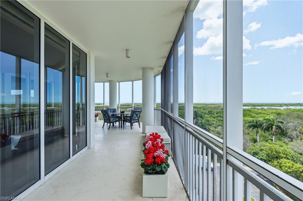 13675 Vanderbilt DR 810 photo 28