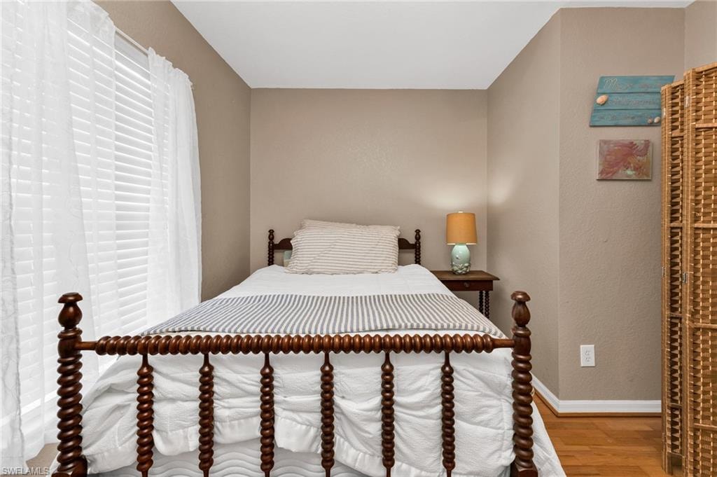 24208 Buckingham WAY photo 13
