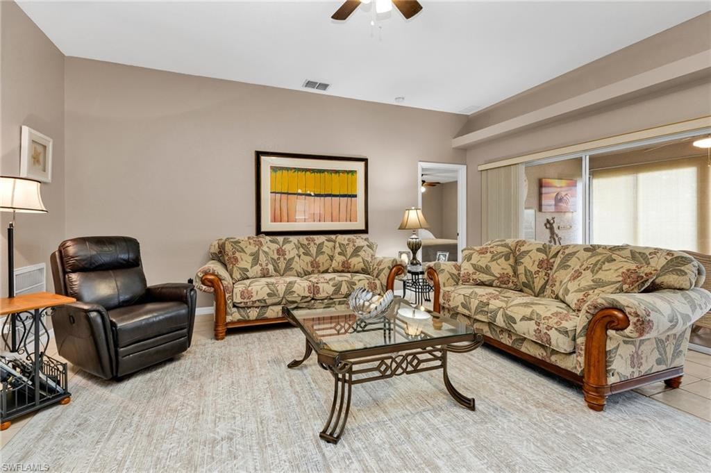 24208 Buckingham WAY photo 10